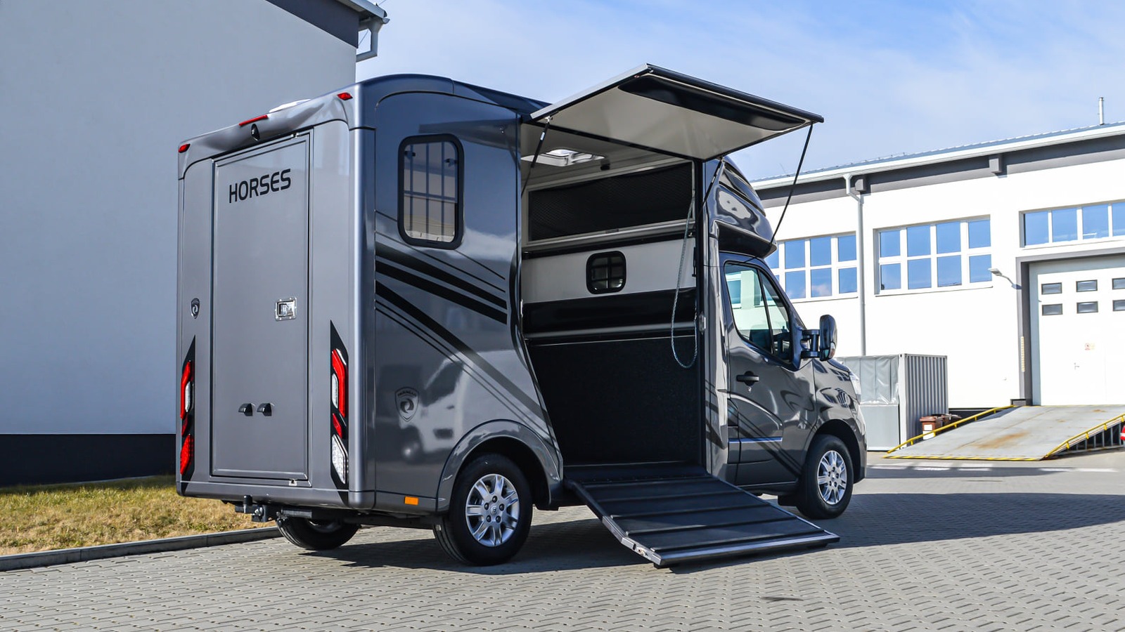 Paragan Equistar 3 – Basic